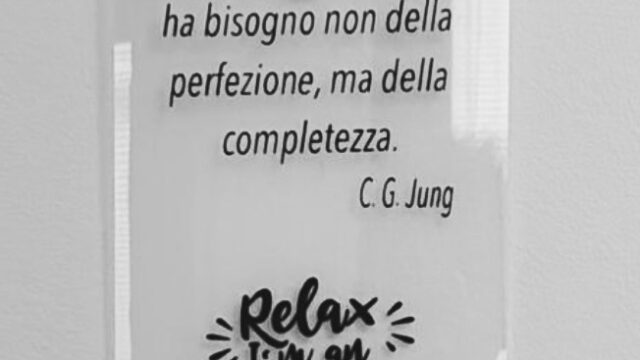 C9E95F5C-BA0B-472C-8B59-66D962D89641